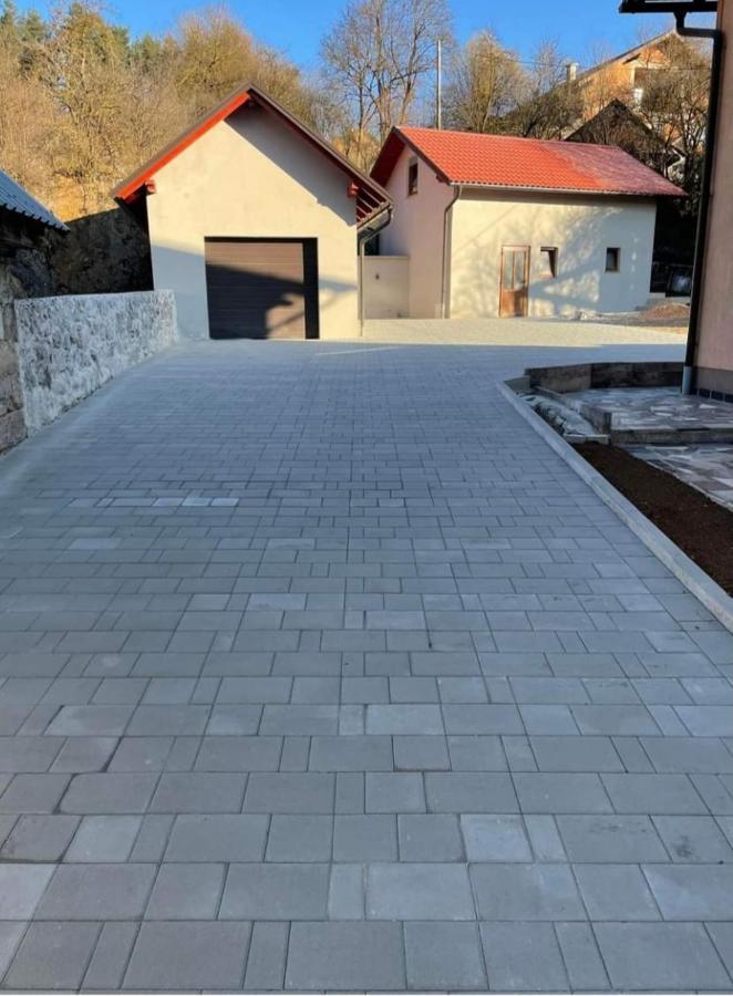 Studio Apartman Kika Otocsán Kültér fotó
